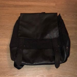 Lucy workout backpack with shoe compartment